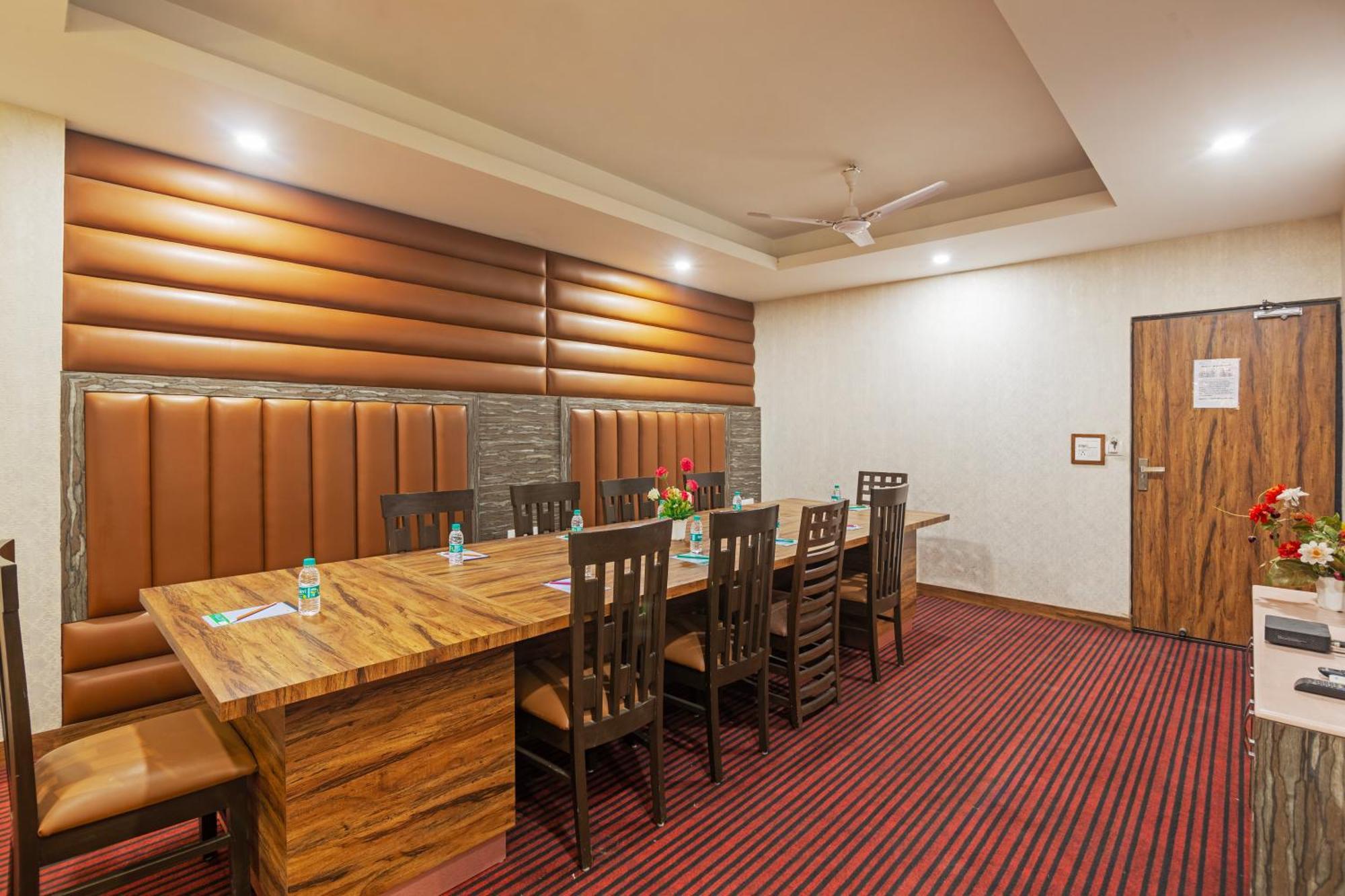 Hotel Mahajan International, Delhi Airport Nowe Delhi Zewnętrze zdjęcie